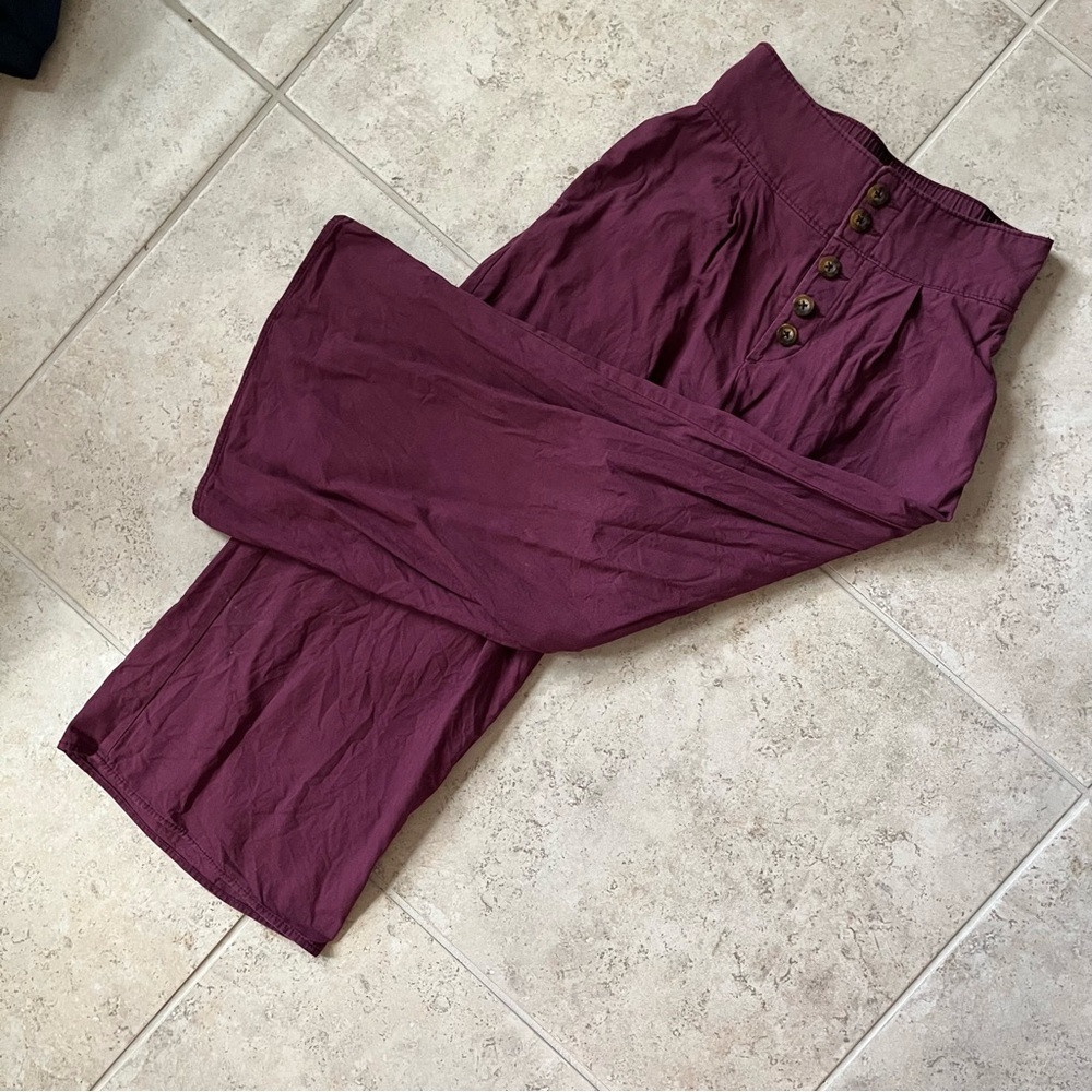 Hollister High Waisted Button Up Burgundy Plum Wide Leg Pants - Picture 6 of 7